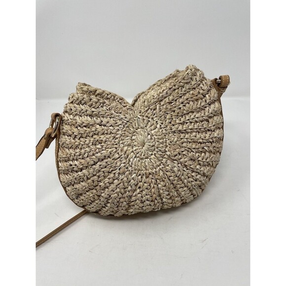 POOLSIDE Cesi Conch Bag Natural Woven Crossbody Magnetic Closure - Picture 4 of 9